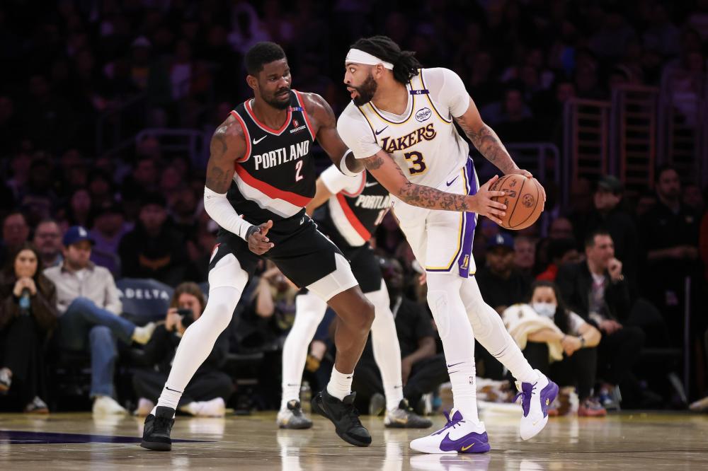 7人出自拉 7人出自拉